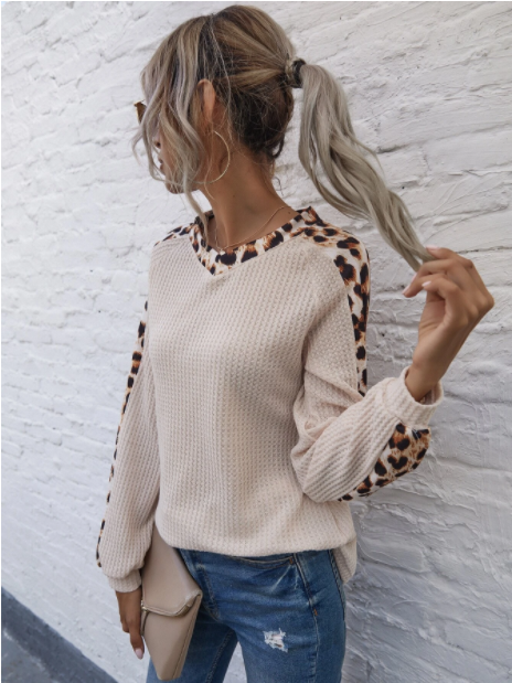 Blusa tejida de manga raglán con estampado de leopardo