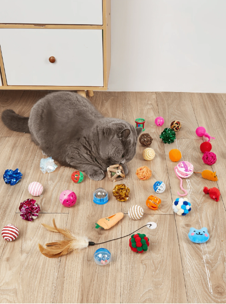 7 Piezas de juguetes para gato, incluyendo juguete de raton, juguete de bola, varios tipos